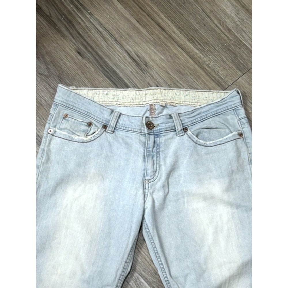 Vintage Y2K Bongo Capri Jeans Juniors 13 Low Rise Light Wash Denim Let me b Line - Picture 10 of 12